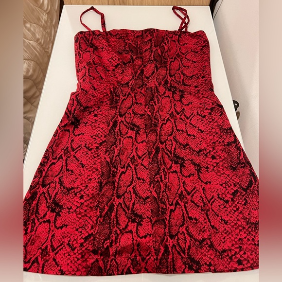 Reformation Red snake print mini dress, worn once - Picture 4 of 7